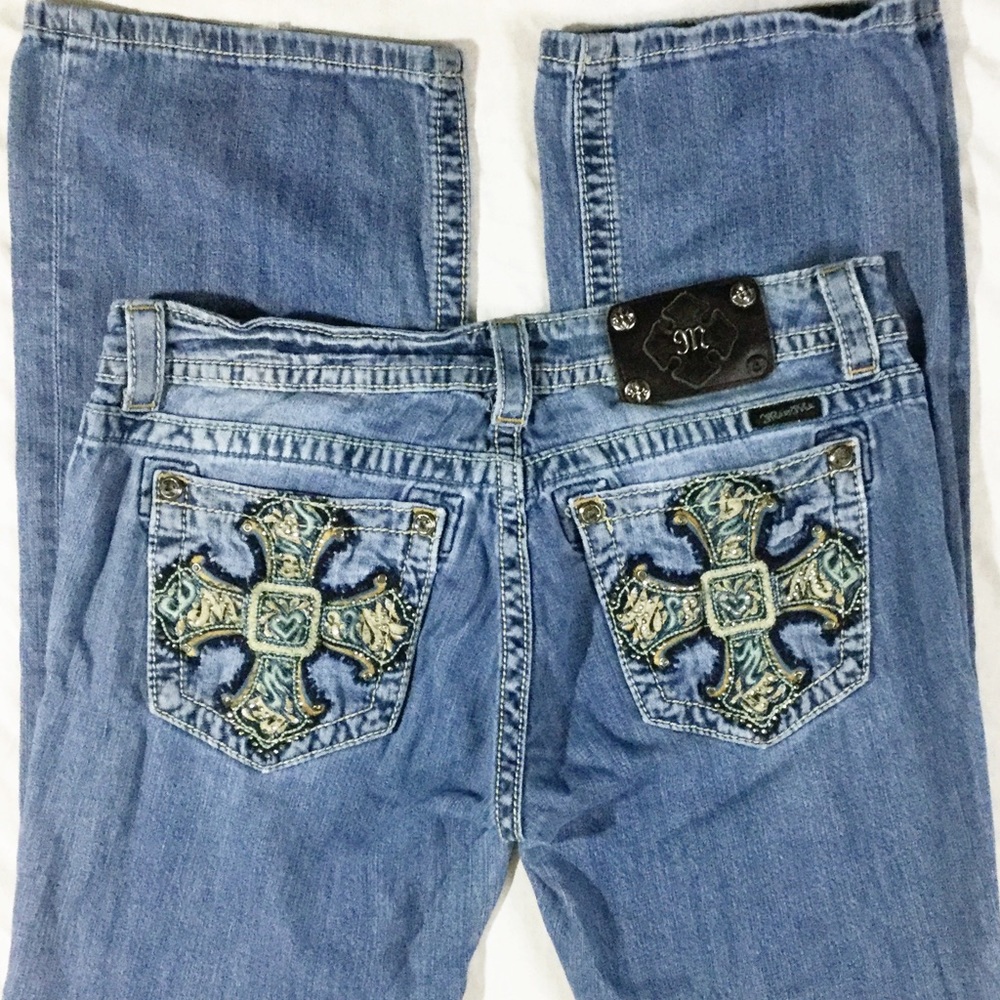 Miss Me Jeans 30 Bootcut Bedazzled